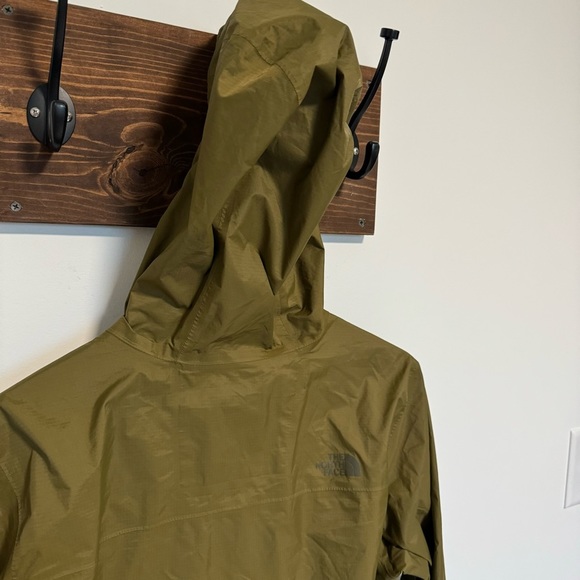 The North Face Men’s Alta Vista Jacket in Military Olive Small - Picture 13 of 15